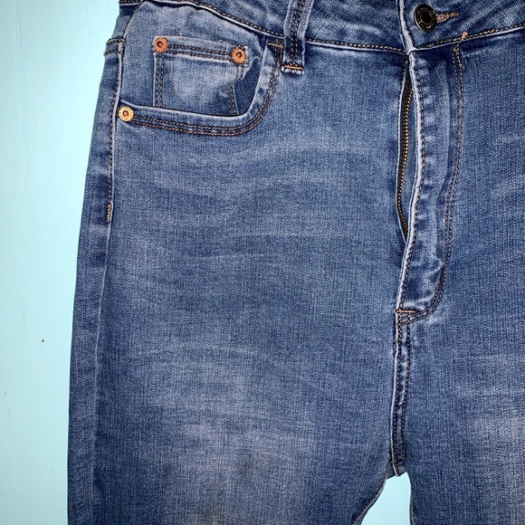 MISC Women's 13 Classic Distressed High Waist Straight Leg 5 Pocket Jeans - Picture 3 of 7